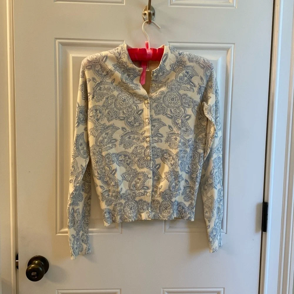 Old Navy cardigan